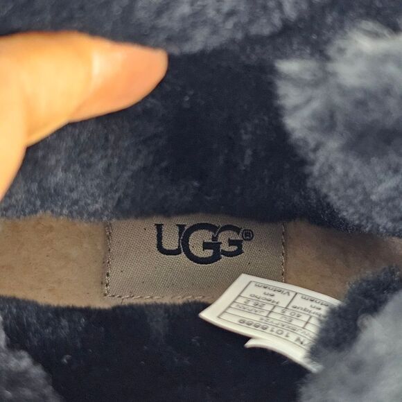 Ugg Pure Black Alasdair Leather Wedge Boots - Picture 2 of 14